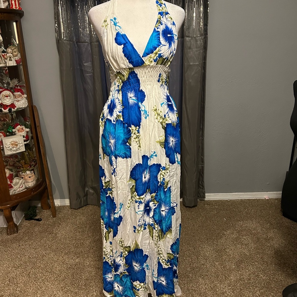 Elegant Blue Floral Maxi Dress
